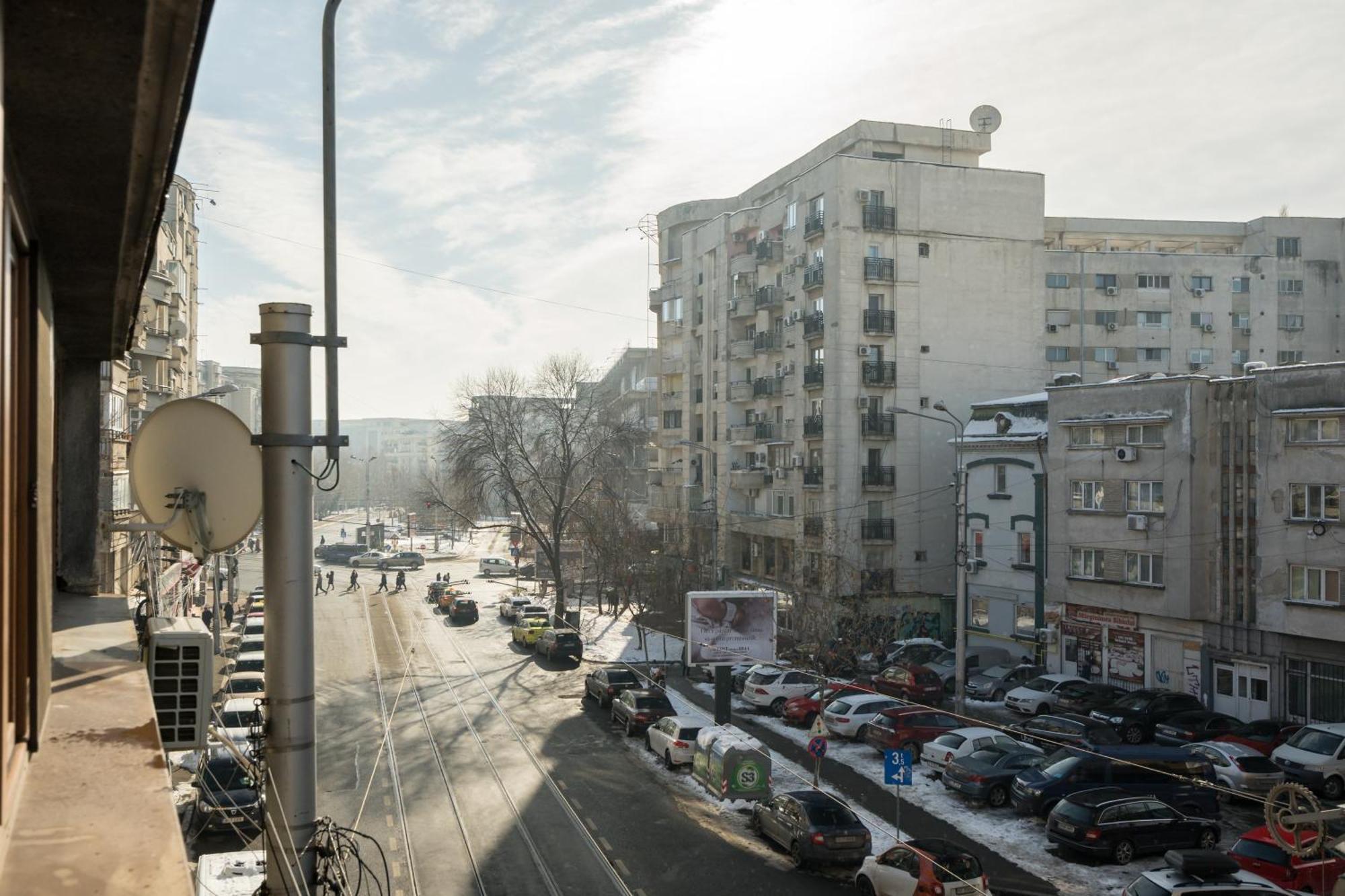 Highline Downtown Residences 6 Persons Family Apartment Bucharest Exterior photo