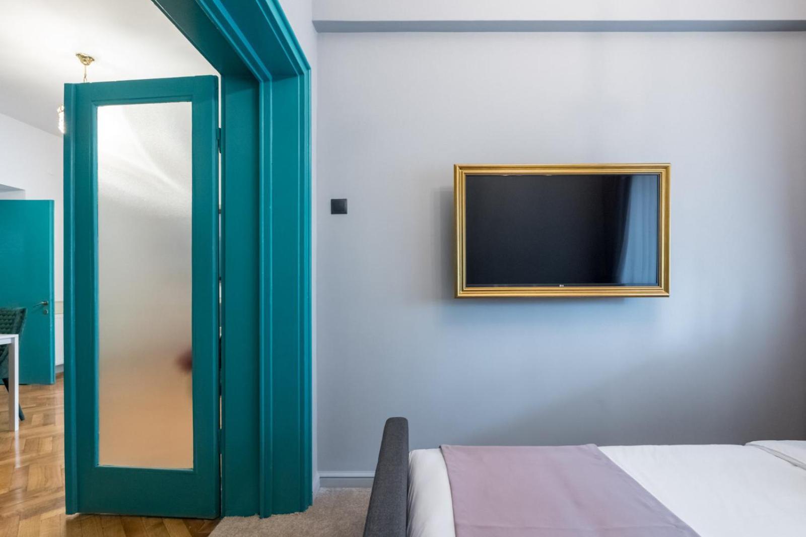 Highline Downtown Residences 6 Persons Family Apartment Bucharest Exterior photo