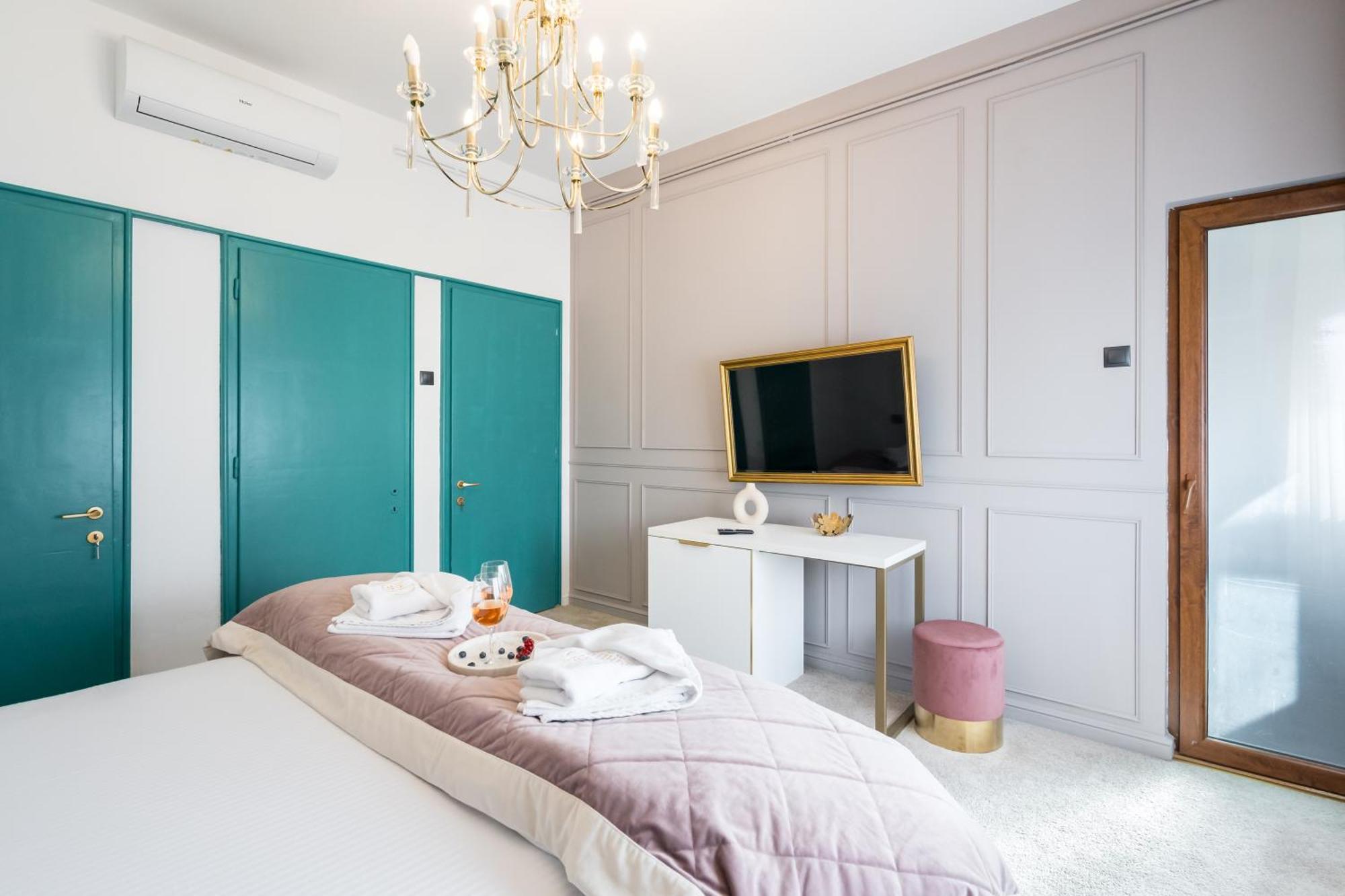 Highline Downtown Residences 6 Persons Family Apartment Bucharest Exterior photo