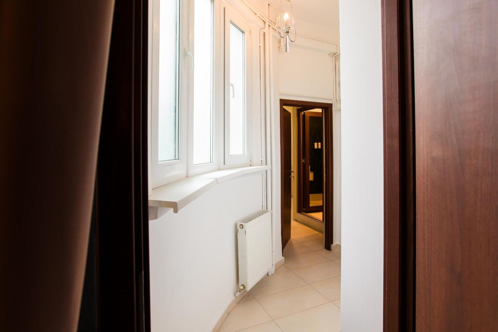 Highline Downtown Residences 6 Persons Family Apartment Bucharest Exterior photo